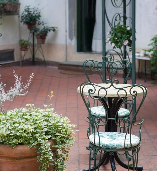 Хостел Villa La Dogana