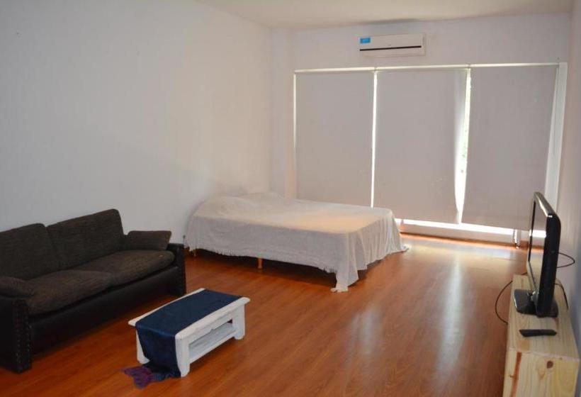 ホテル Departamento Alassio