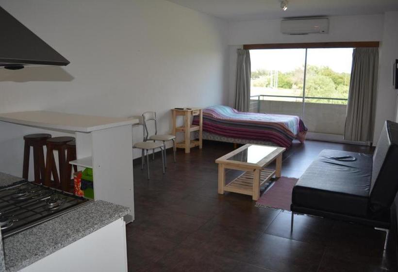 ホテル Departamento Alassio