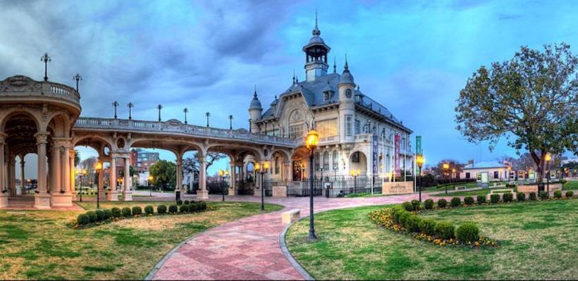 ホテル Departamento Alassio