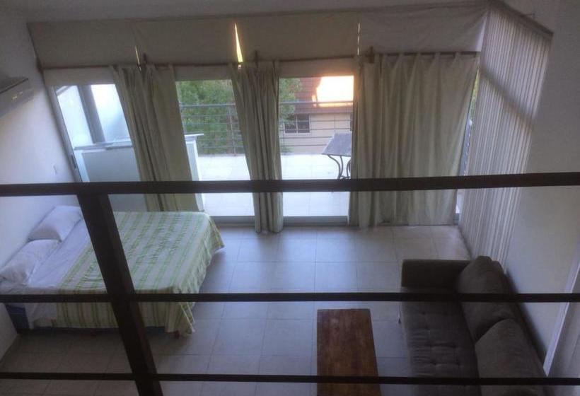 ホテル Departamento Alassio