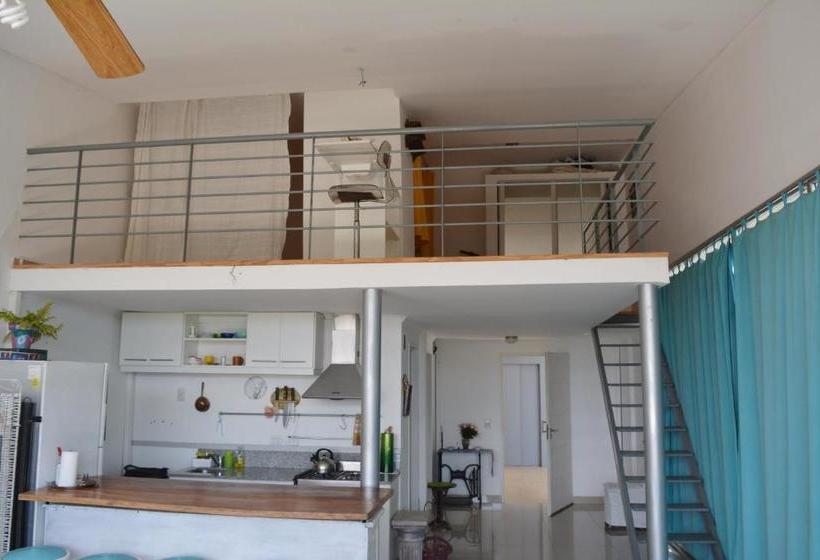 ホテル Departamento Alassio