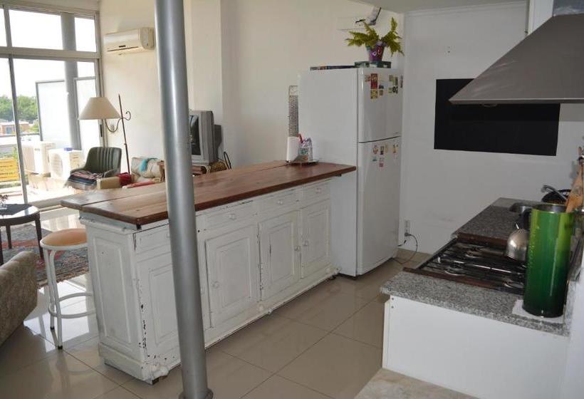 ホテル Departamento Alassio