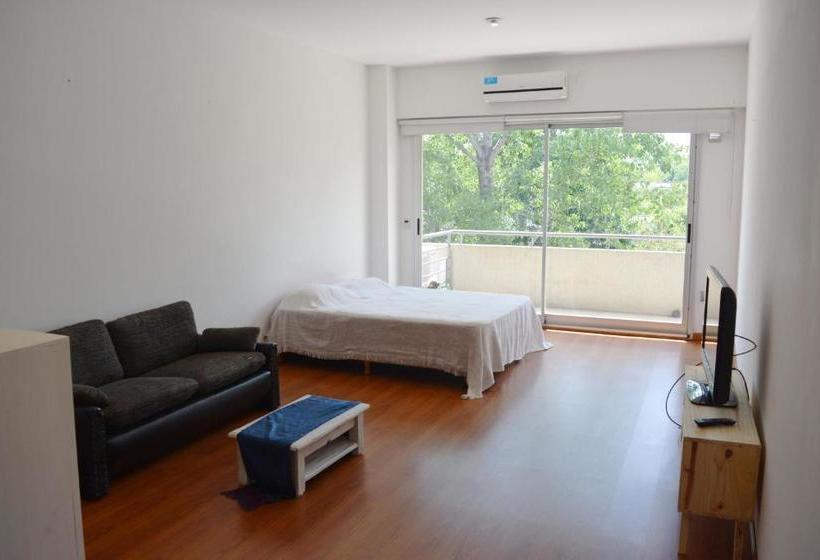 ホテル Departamento Alassio