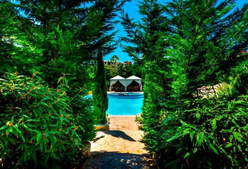 酒店 Esteban Vip Residence Club