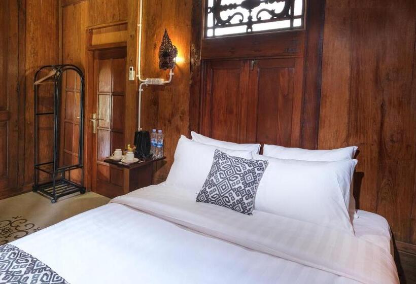 호텔 Kampoeng Joglo Boutique