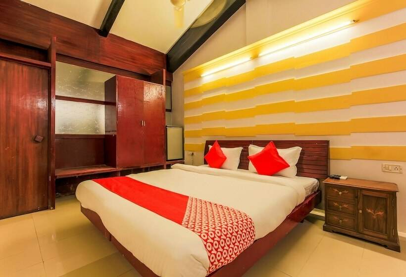 فندق Little Italy By Oyo Rooms