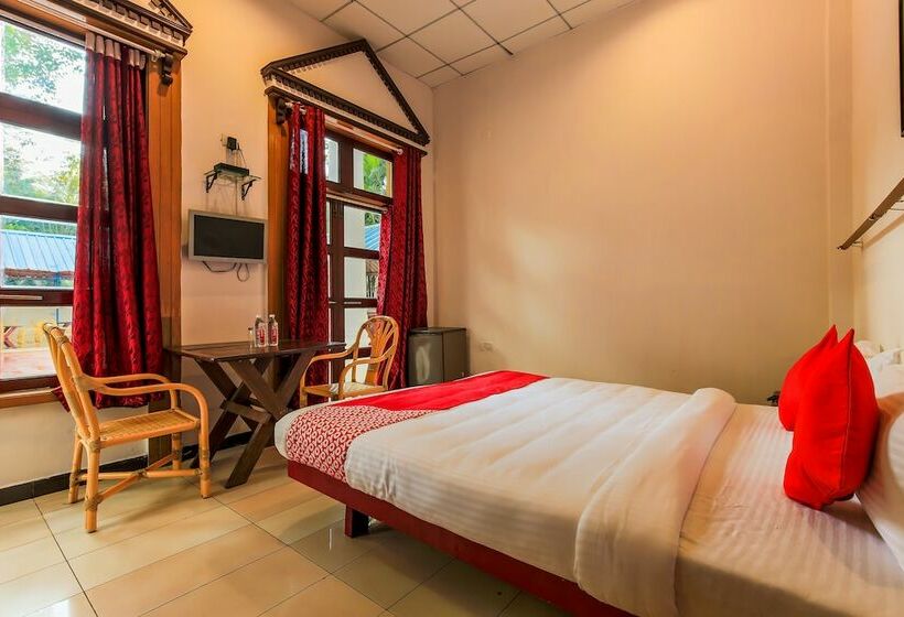 فندق Little Italy By Oyo Rooms