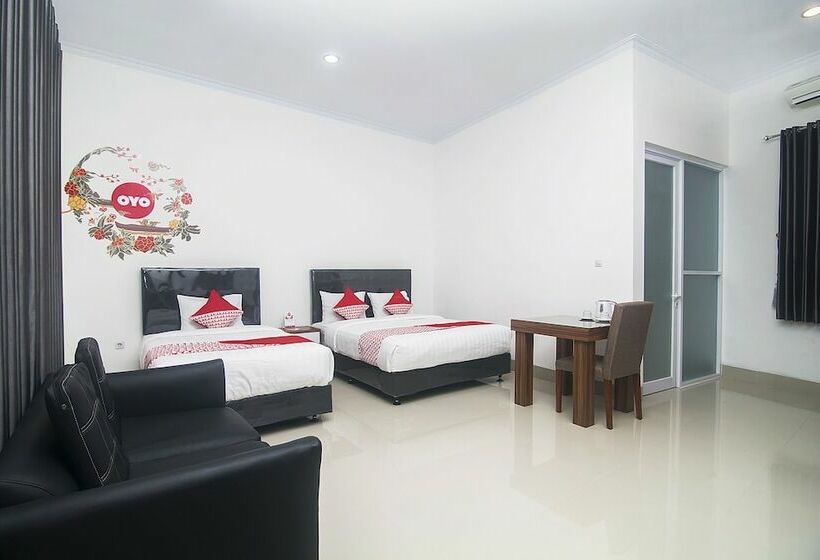 호텔 Oyo 284 Wisma Jip