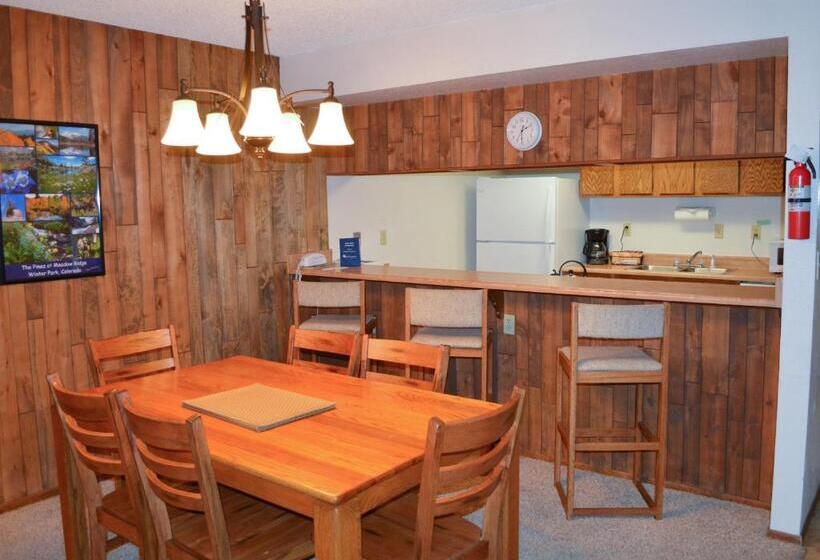 בית מלון כפרי Pines At Meadow Ridge