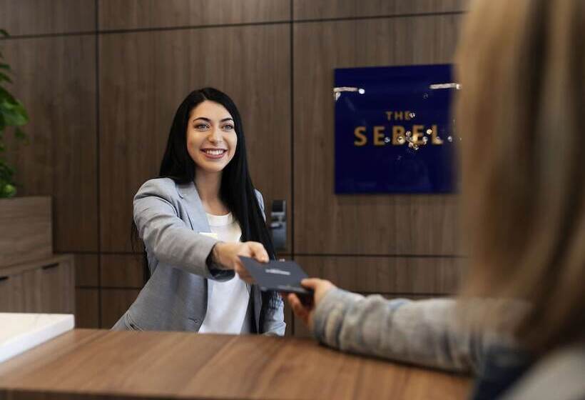 هتل The Sebel Canberra Civic