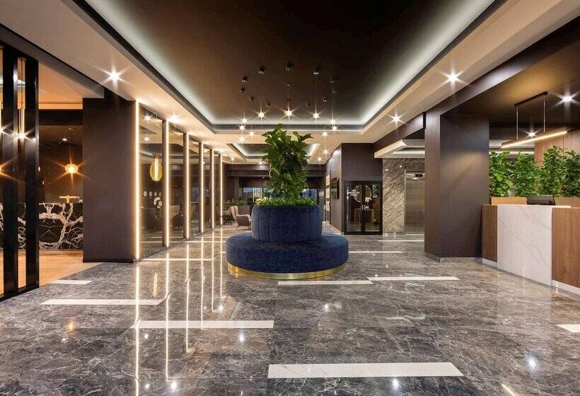 هتل The Sebel Canberra Civic