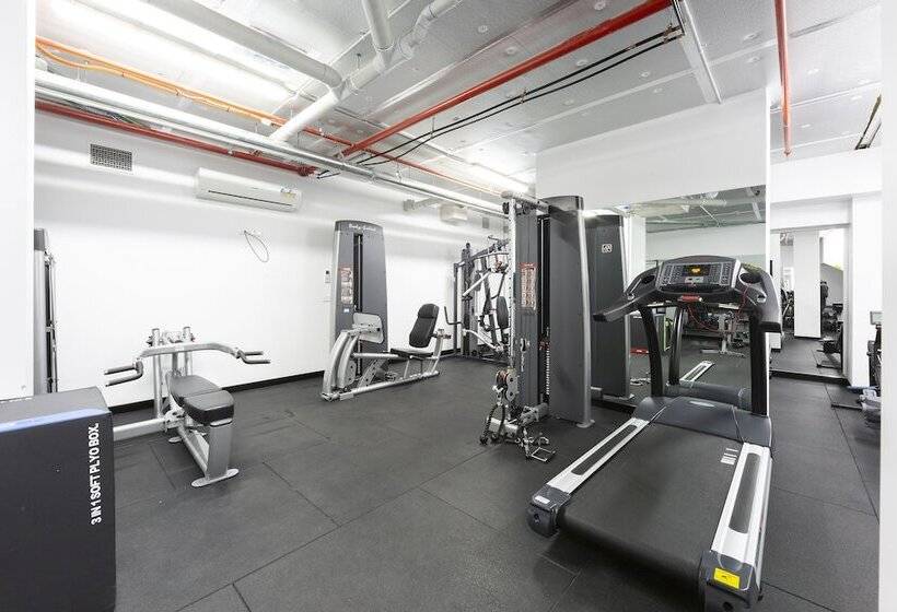 בית מלון כפרי The Sebel Canberra Civic