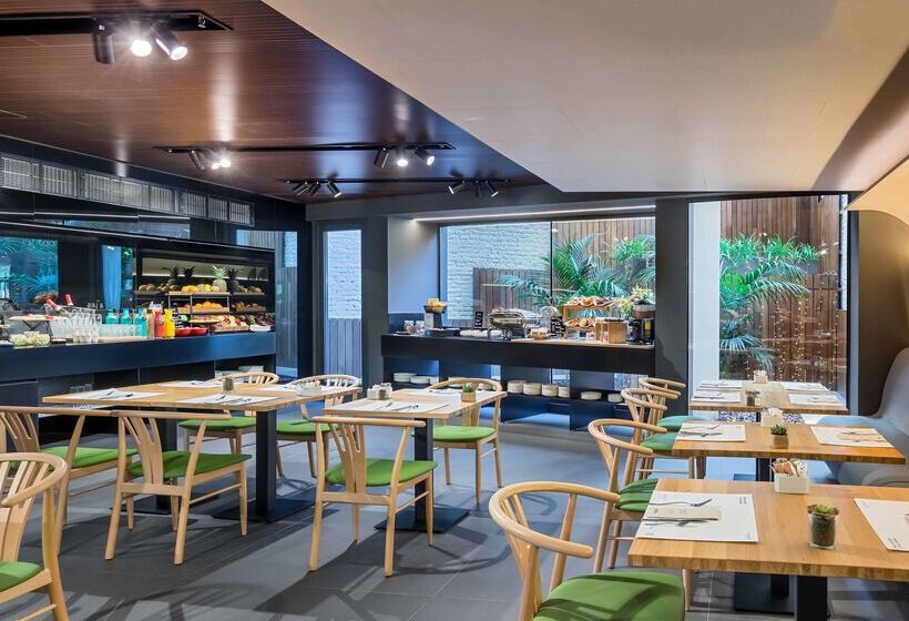 Отель Occidental Diagonal 414