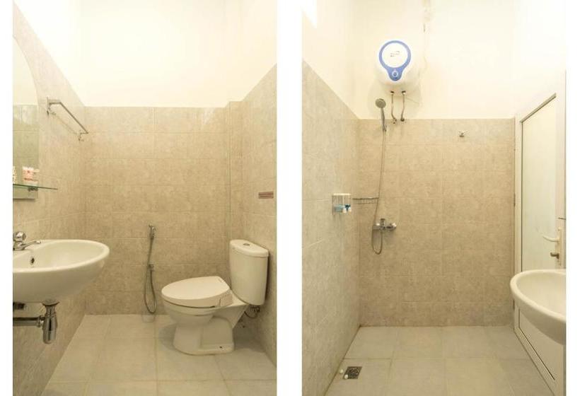 ホテル Oyo 269 Grand Shaqilla Syariah