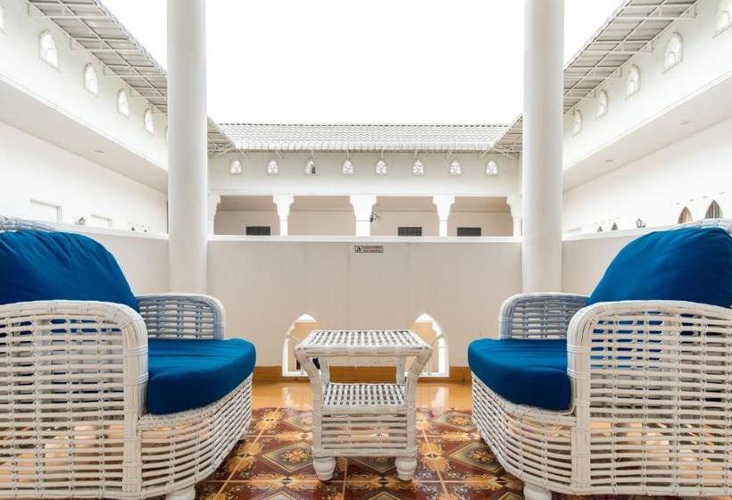 ホテル Oyo 269 Grand Shaqilla Syariah