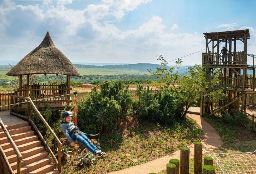 Отель Riverdene Family Lodge