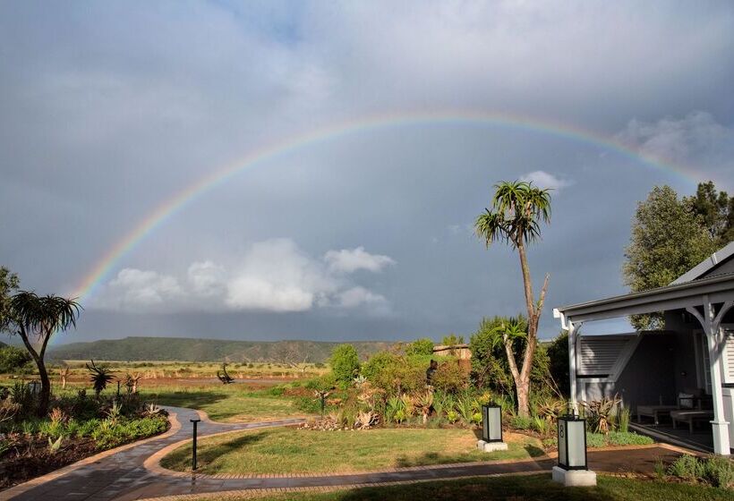 Отель Riverdene Family Lodge