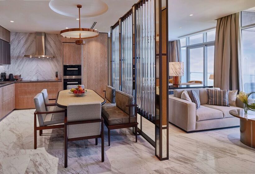 Отель Waldorf Astoria Dubai International Financial Centre