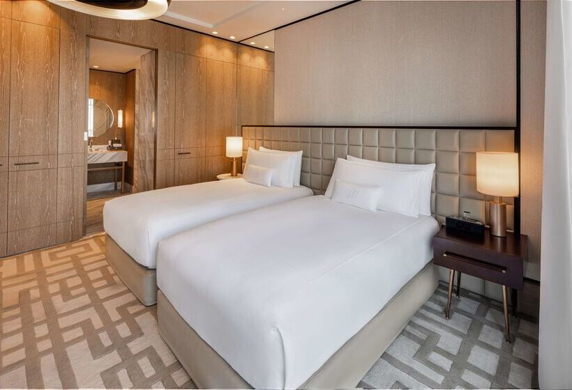 Отель Waldorf Astoria Dubai International Financial Centre
