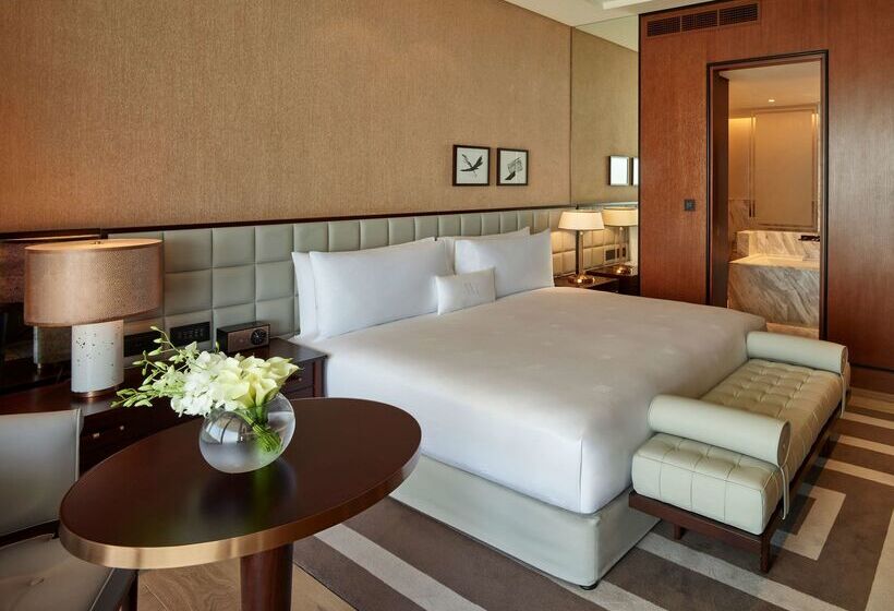 Отель Waldorf Astoria Dubai International Financial Centre