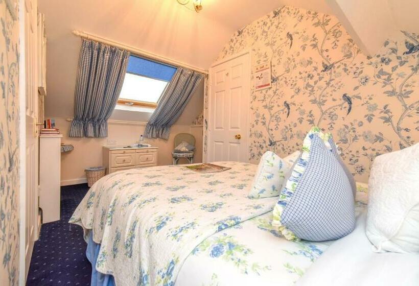 Отель Twelfth Night Guesthouse