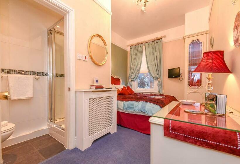 Отель Twelfth Night Guesthouse