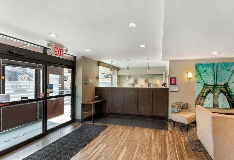 Отель Best Western Brooklynconey Island Inn