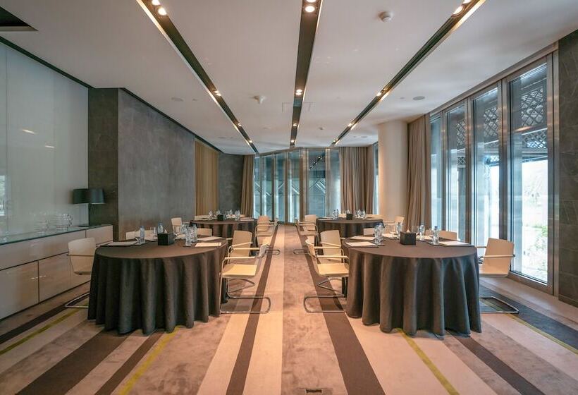 هتل Al Bandar Rotana – Dubai Creek