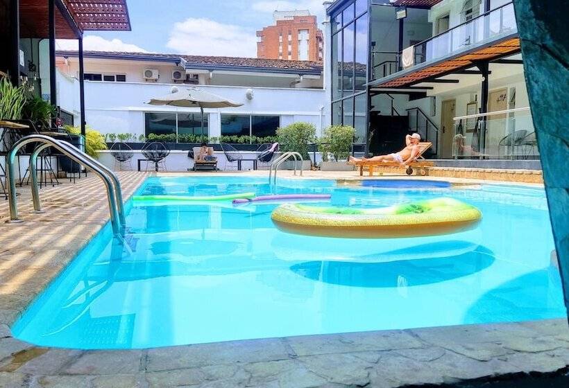 Medellin Vibes Hostel