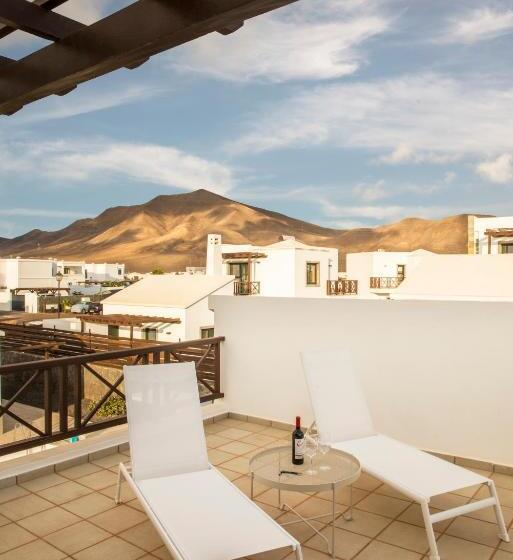 Playa Blanca Beach Mate