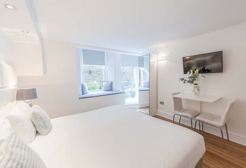 客栈  Edinburgh Castle Apartments