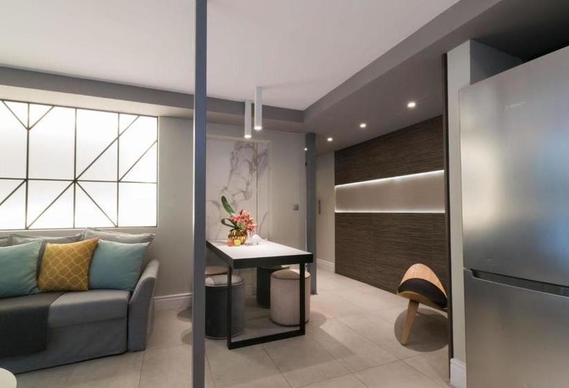 فندق 47 Luxury Suites