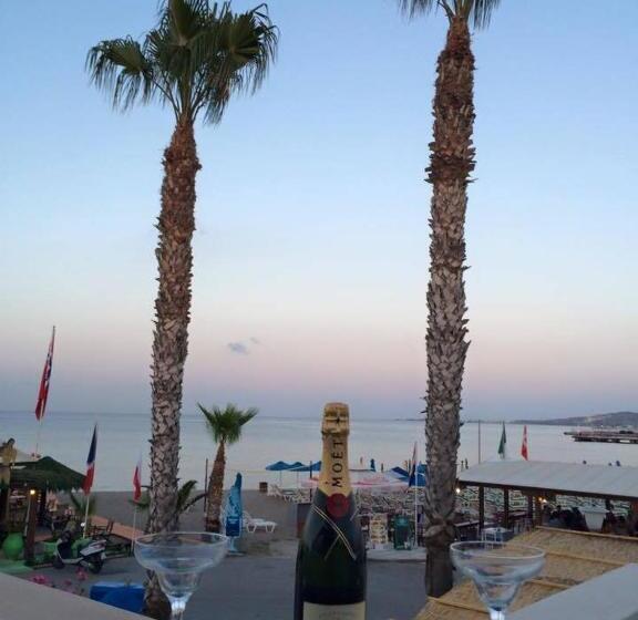 ホテル Nitsa Rooms