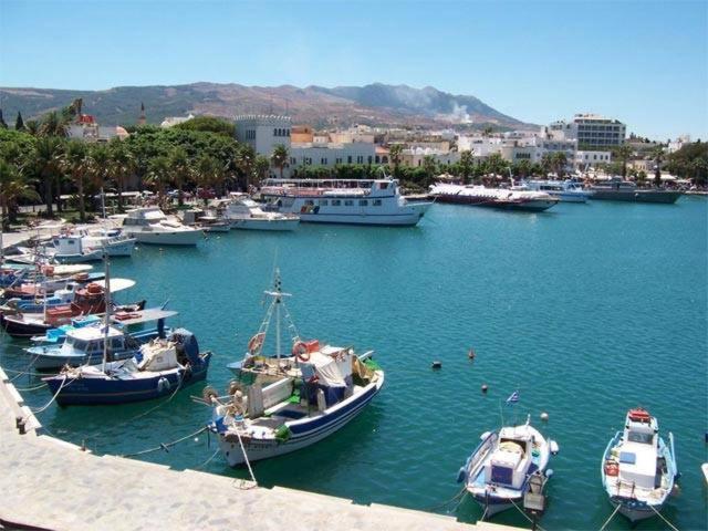 ホテル Nitsa Rooms