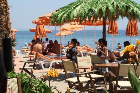 ホテル Nitsa Rooms