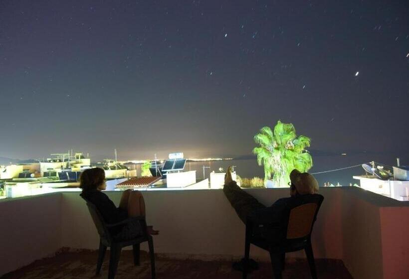 ホテル Nitsa Rooms