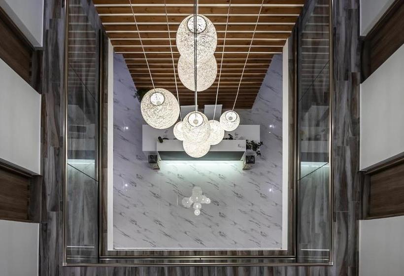 旅馆 Kyma Rooms & Suites