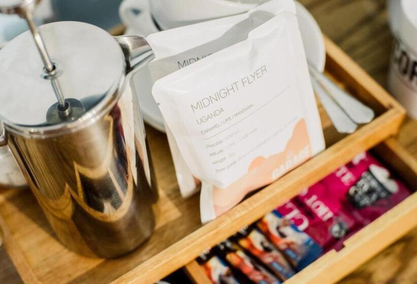 Хостел The Corner House Canterbury