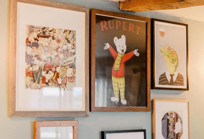 Хостел The Corner House Canterbury