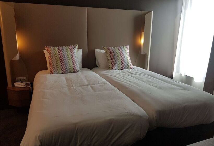 Отель Campanile Fontainebleau