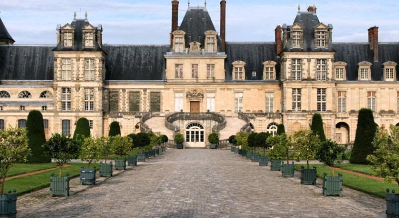 Отель Campanile Fontainebleau