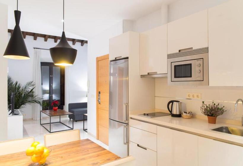 Suites Campo Del Príncipe