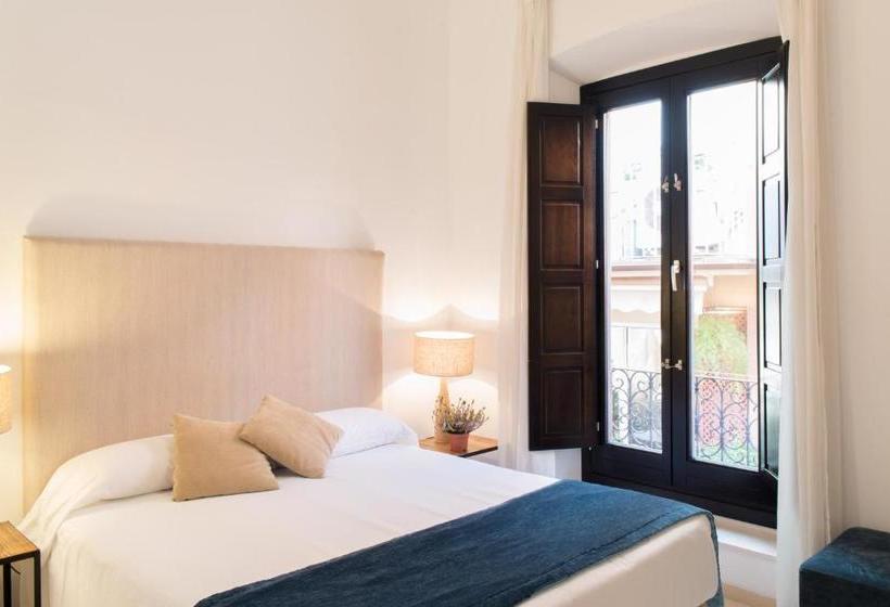 Suites Campo Del Príncipe