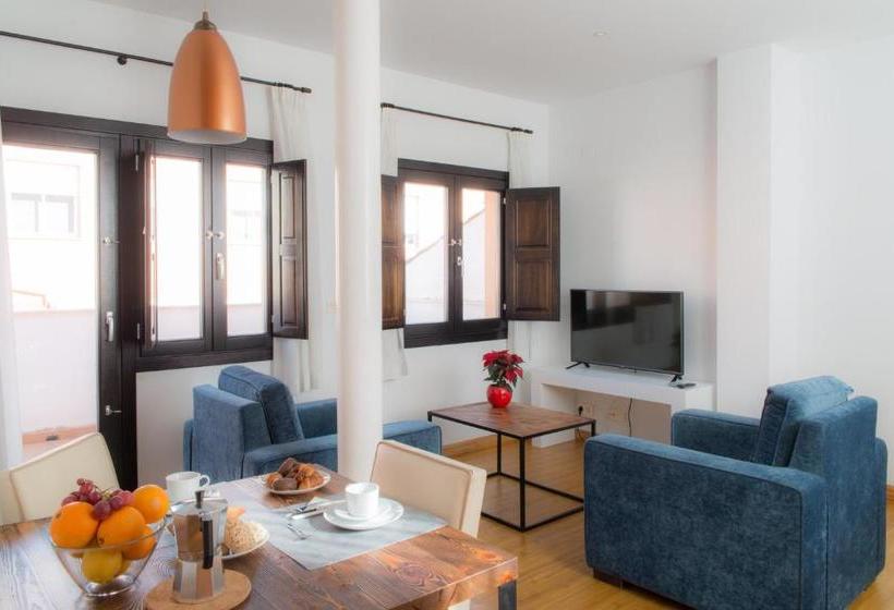 Suites Campo Del Príncipe