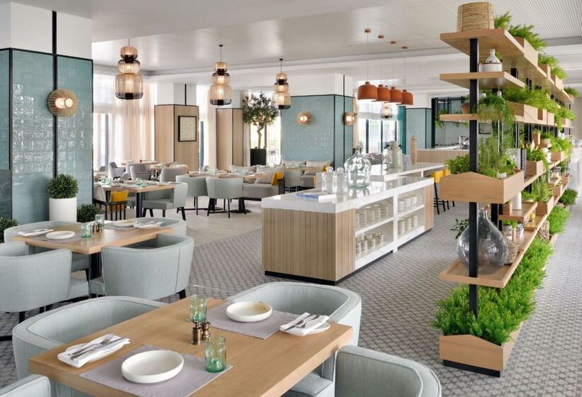 فندق Vida Emirates Hills