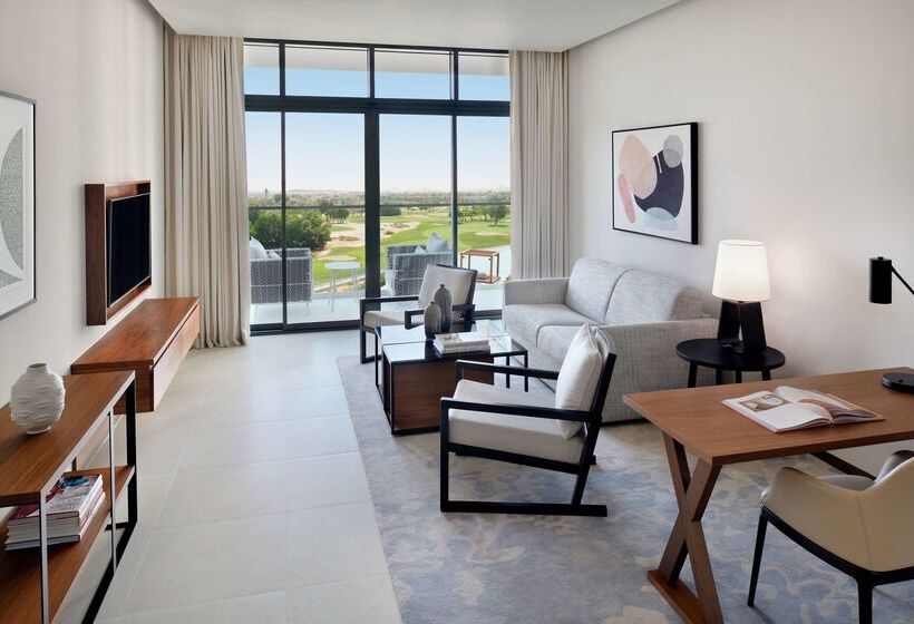 فندق Vida Emirates Hills