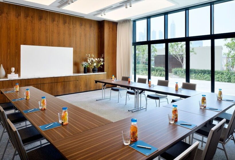 فندق Vida Emirates Hills