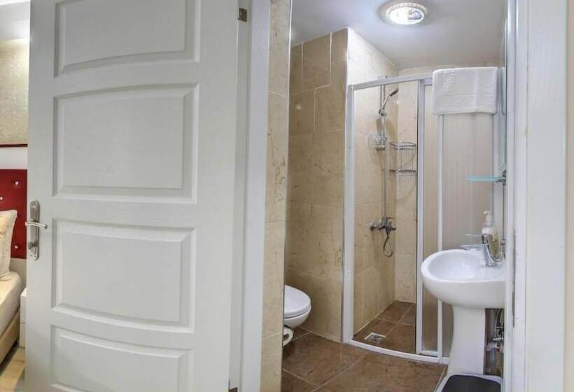 هتل Cihangir Palace