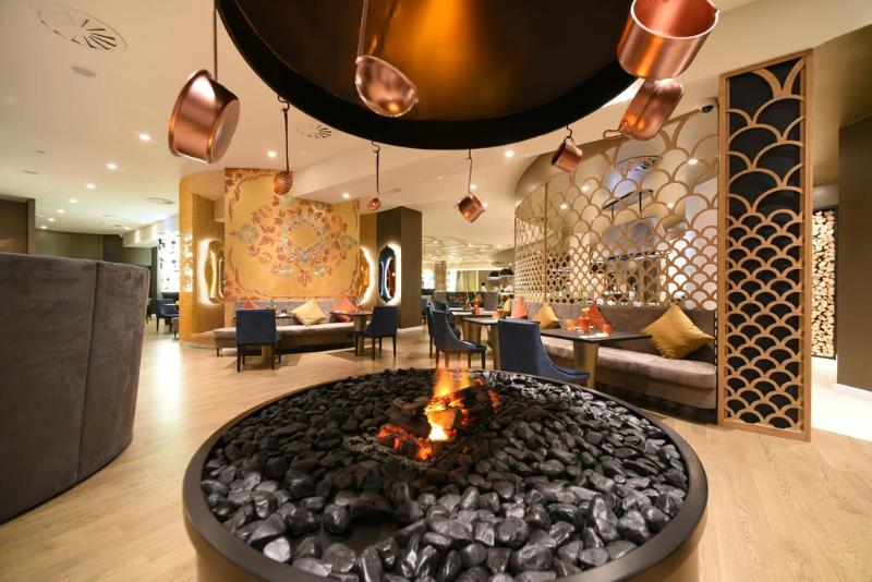 Отель Mercure Minsk Old Town